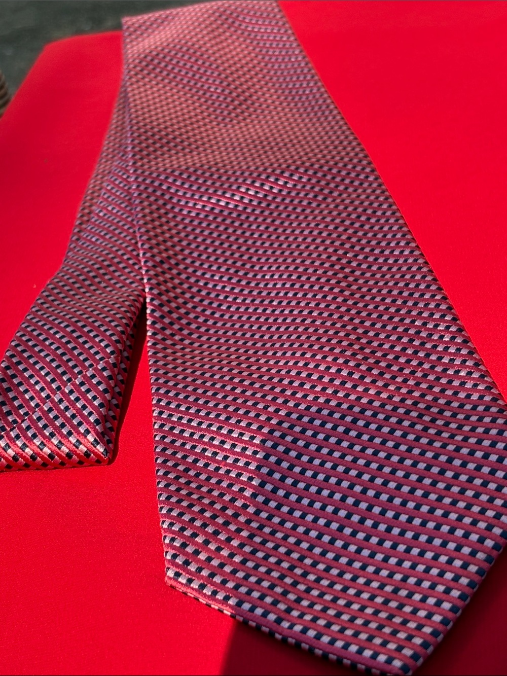 Faconnable silk tie!!